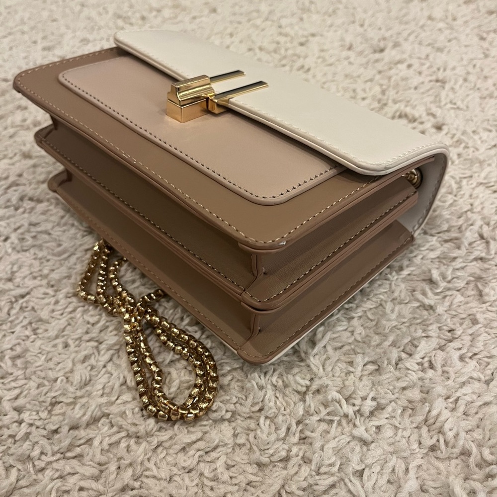 Color-Block Crossbody Bag - Picture 4 of 8